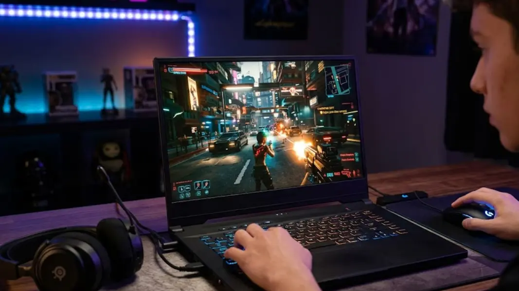 Best gaming laptop under 1500 with an RTX 5070 running a game